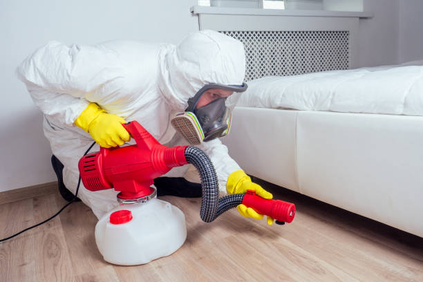 Best Emergency Pest Control  in Omro, WI